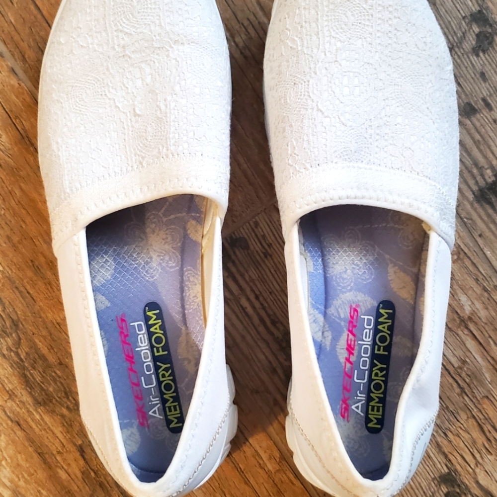 Sketchers Air-Cooled Memory Foam Slip-ons  S 9.5
